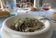 La cucina tipica della Valtellina, paradiso del goloso Pizzoccheri Valtellinesi