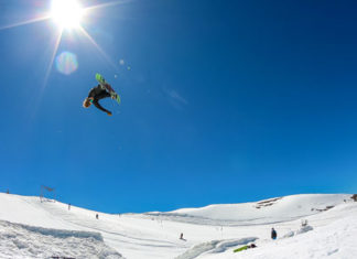 Campo estivo di snowboard